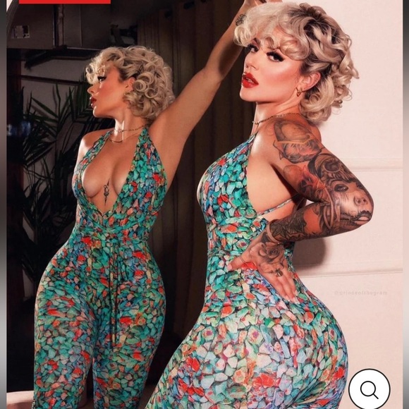 JLORRAINE Pants - JLORRAINE
DESIGNS SEASHORE JUMPSUIT NWOT RARE SOLD OUT PRINT SEXY PRINTED $148